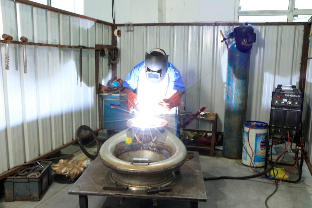 https://avibha.co/wp-content/uploads/2026/06/State-of-Art-Fabrication-MIG-TIG-facilities2.jpg